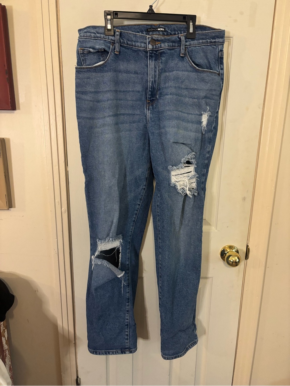 Fashion Nova Straight-Leg Distressed Blue Jeans